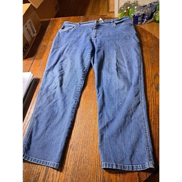 16P Bill Blass Petite Stretch Denim Blue Jeans with Pockets and Belt Loops - Picture 1 of 4